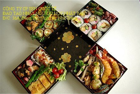 Những hộp cơm bento không thể thiếu vào ngày lễ